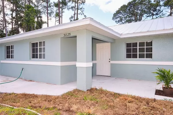 Fort Myers, FL 33905,3825 Hollycrest ST