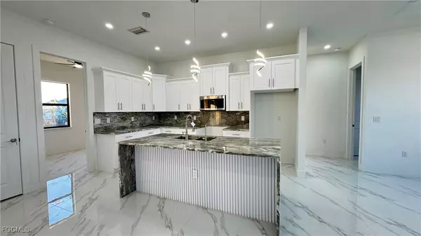 Lehigh Acres, FL 33976,3801 3rd ST SW