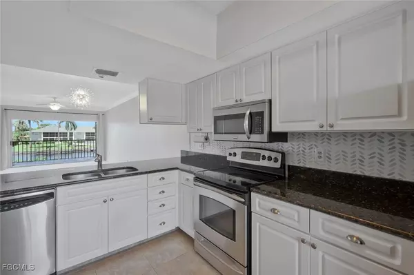 Cape Coral, FL 33904,4550 SE 5th PL #202