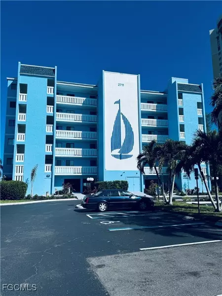2711 1st ST #102, Fort Myers, FL 33916