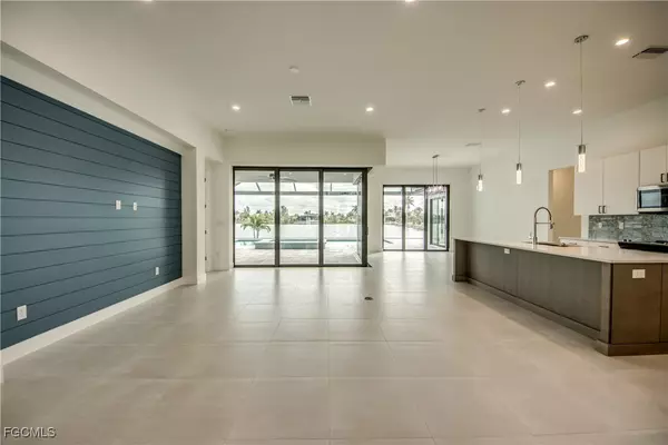 Cape Coral, FL 33914,3731 SW 15th PL