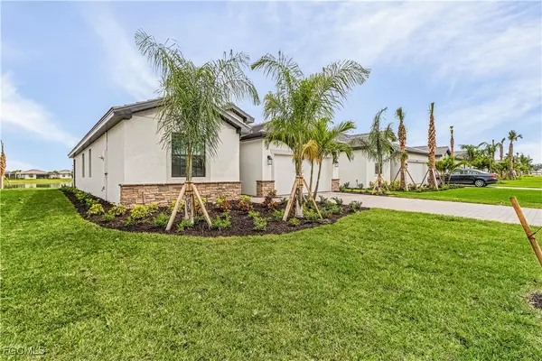 Estero, FL 33928,18566 Ives DR