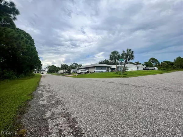 Port Charlotte, FL 33981,5299 Hoffman ST