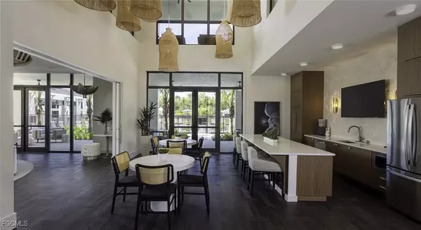 Fort Myers, FL 33966,7301 Lake Bank LOOP #Parkside Villa