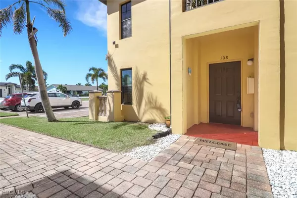 Cape Coral, FL 33914,5003 SW 16th PL #108