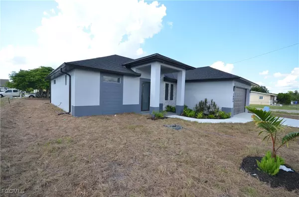 Fort Myers, FL 33916,1806 S Meador CT
