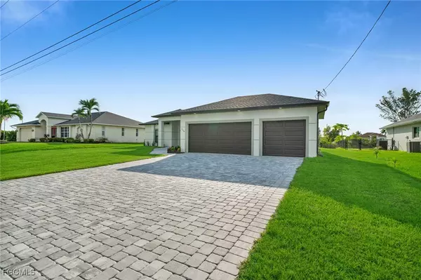 Cape Coral, FL 33909,848 NE 6th AVE