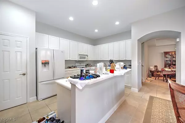 Fort Myers, FL 33912,13902 Bently CIR