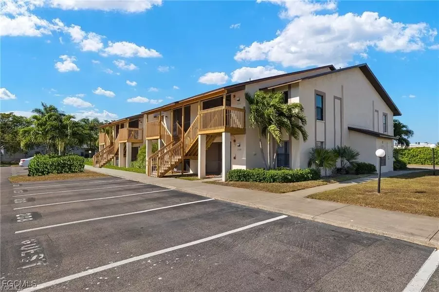 13118 Feather Sound DR #215, Fort Myers, FL 33919