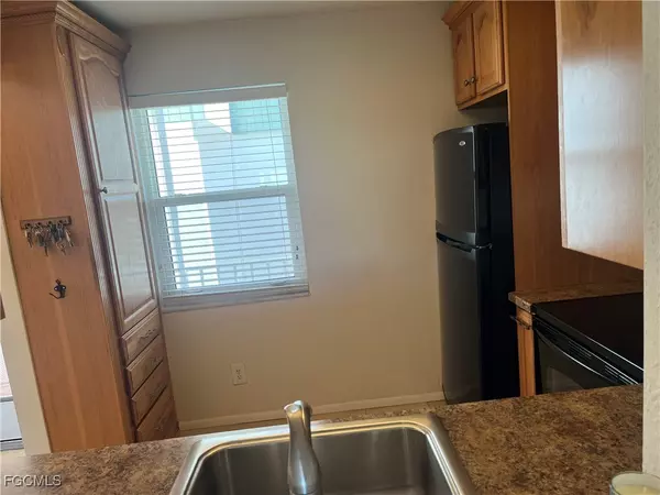 Fort Myers, FL 33907,1580 Pine Valley DR #412