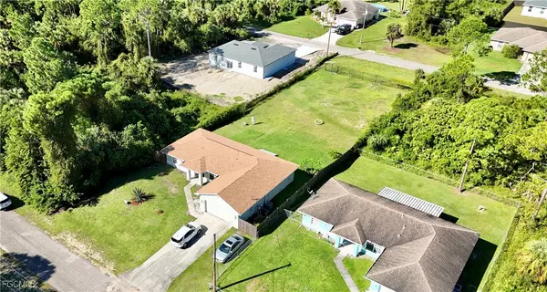 Lehigh Acres, FL 33974,912 Maywood AVE S