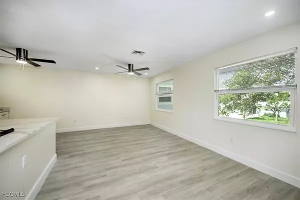 Fort Myers Beach, FL 33931,132/134 Eucalyptus CT