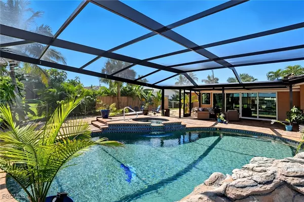 Cape Coral, FL 33904,5257 Stratford CT