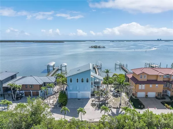 Fort Myers Beach, FL 33931,21401 Widgeon TER