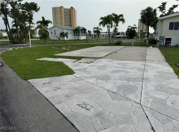 19681 #252 Summerlin RD, Fort Myers, FL 33908