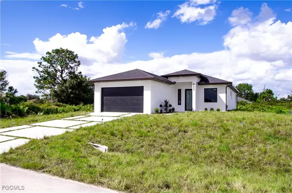 Lehigh Acres, FL 33974,865 Chipley ST