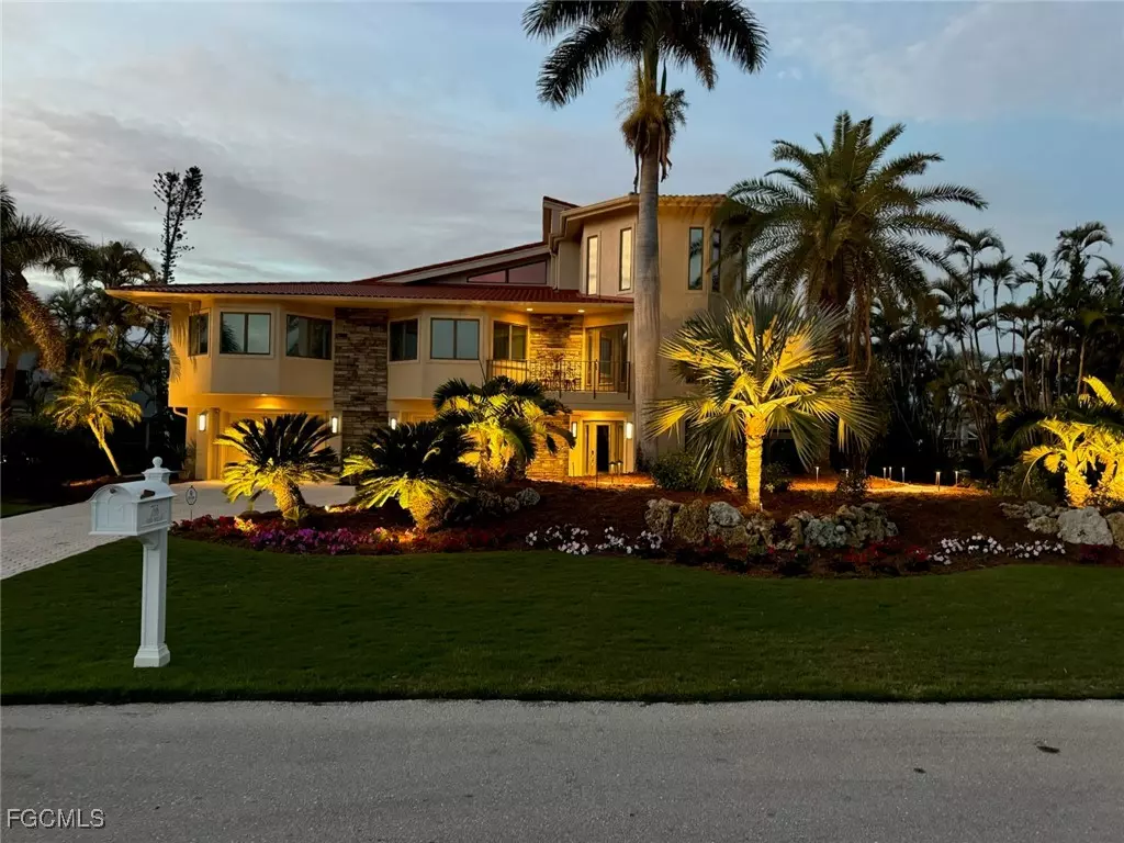 Sanibel, FL 33957,766 Sand Dollar DR