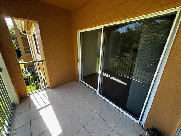 Naples, FL 34104,1270 Wildwood Lakes BLVD #202