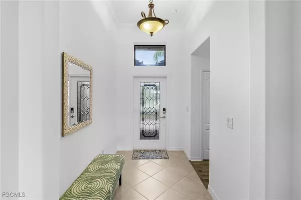 Fort Myers, FL 33905,2879 Via Piazza LOOP