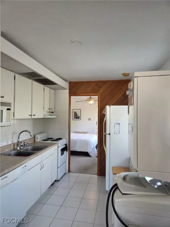 Fort Myers, FL 33919,8135 Country RD #206