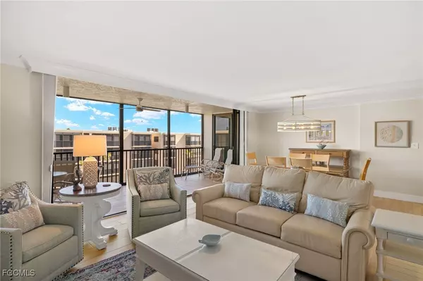 Sanibel, FL 33957,1401 Middle Gulf DR #L402