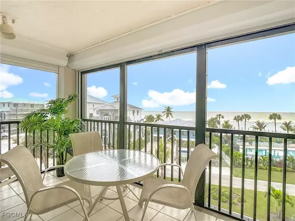 Fort Myers Beach, FL 33931,2810 Estero BLVD #411