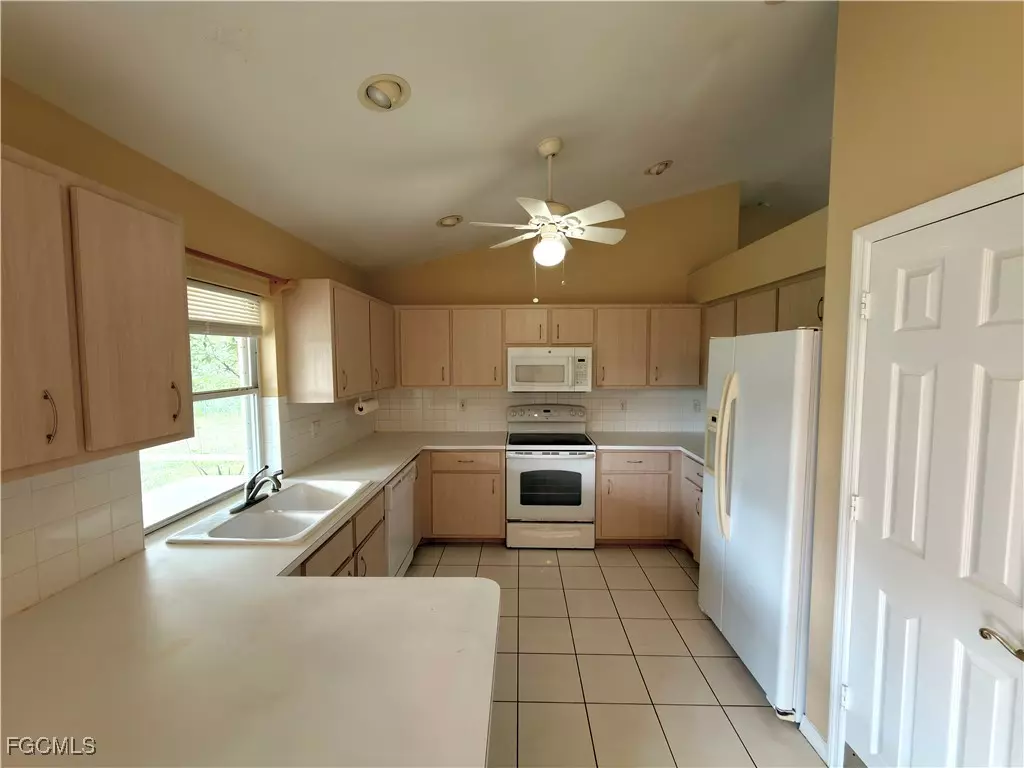 Cape Coral, FL 33990,234 SE 1st AVE