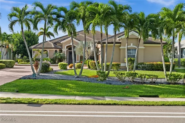 2016 El Dorado Pkwy W, Cape Coral, FL 33914
