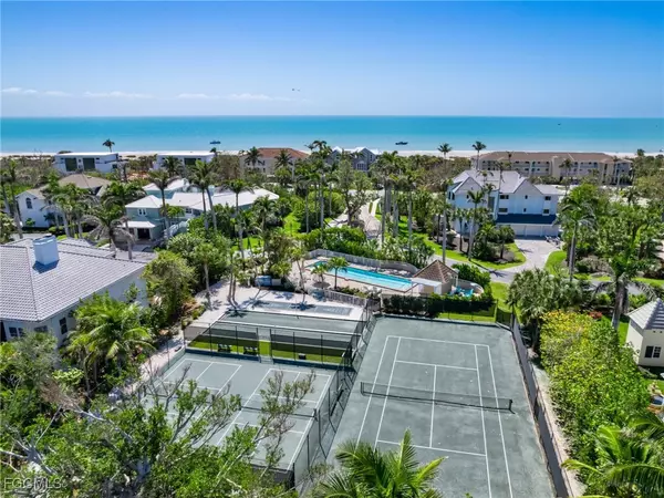 Sanibel, FL 33957,519 Kinzie Island CT