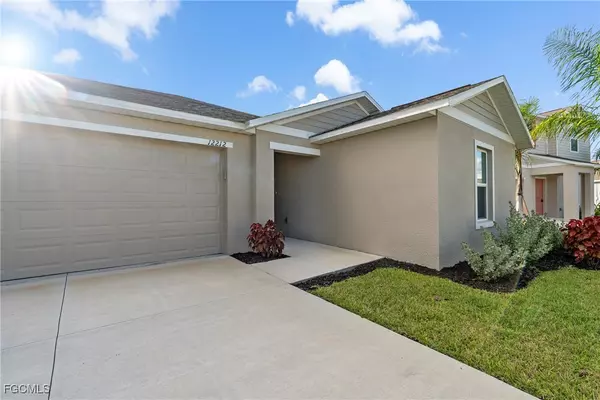 Lehigh Acres, FL 33974,12212 Sydney CT
