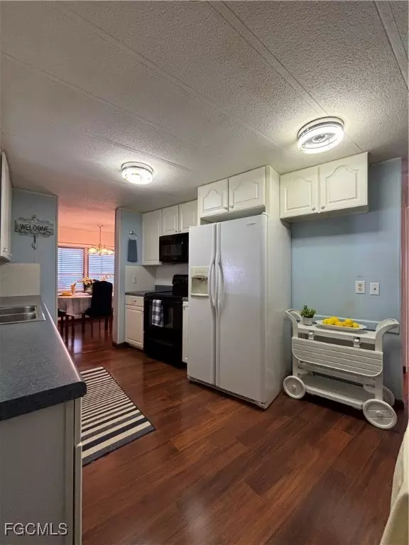 North Fort Myers, FL 33917,349 Shrub LN S