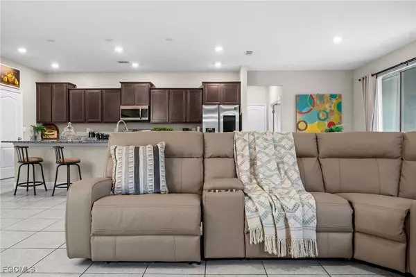 Cape Coral, FL 33914,4317 SW 16th PL