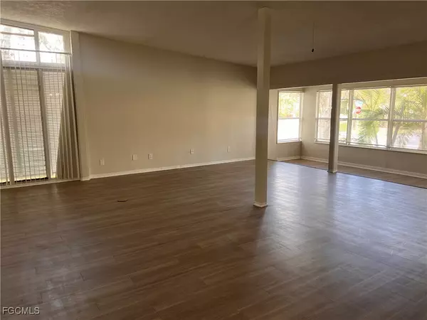 St Petersburg, FL 33704,535 Monterey BLVD NE #2