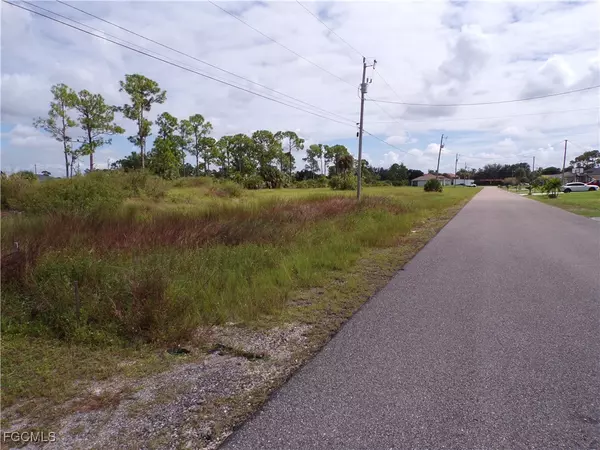 Cape Coral, FL 33909,2221 NE 33rd TER