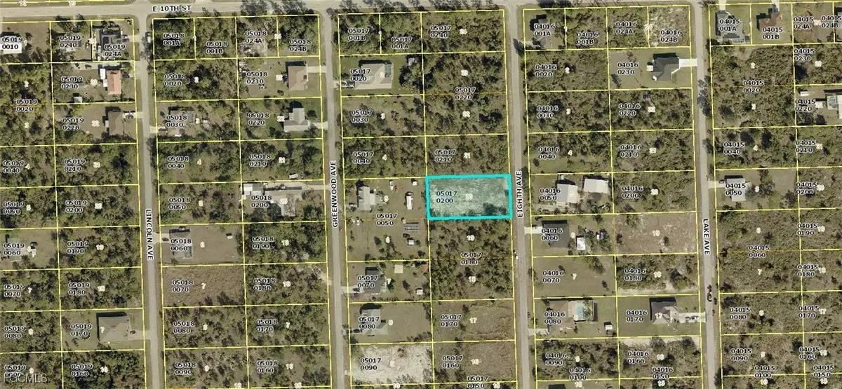 Lehigh Acres, FL 33972,915 8th AVE