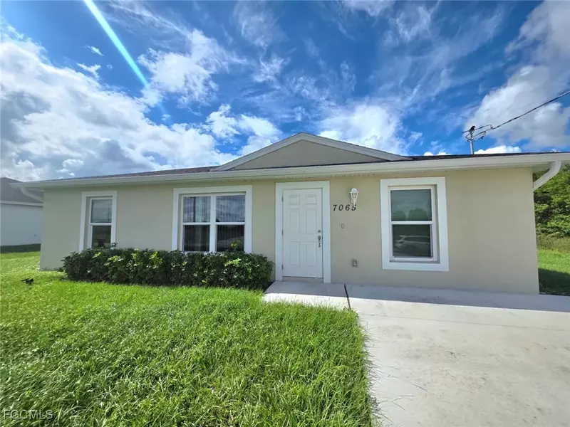 7065 Berwick CIR, Labelle, FL 33935