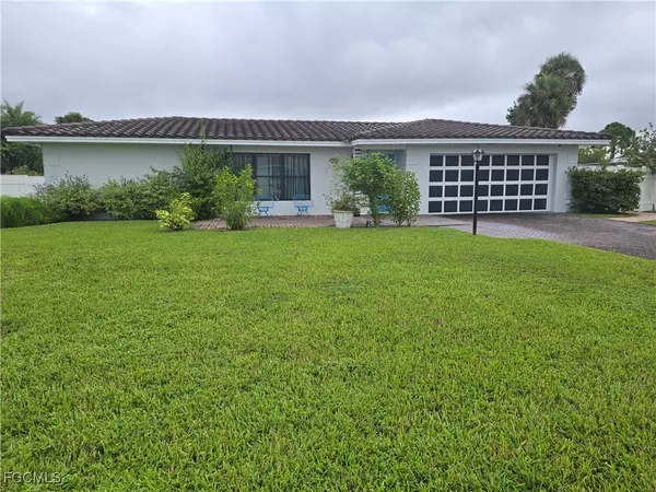 Lehigh Acres, FL 33936,211 Richmond AVE S