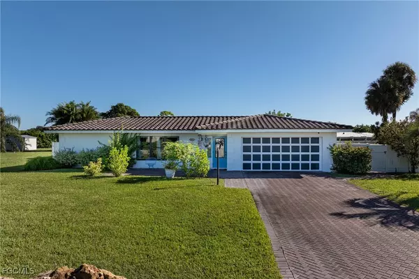 211 Richmond AVE S, Lehigh Acres, FL 33936