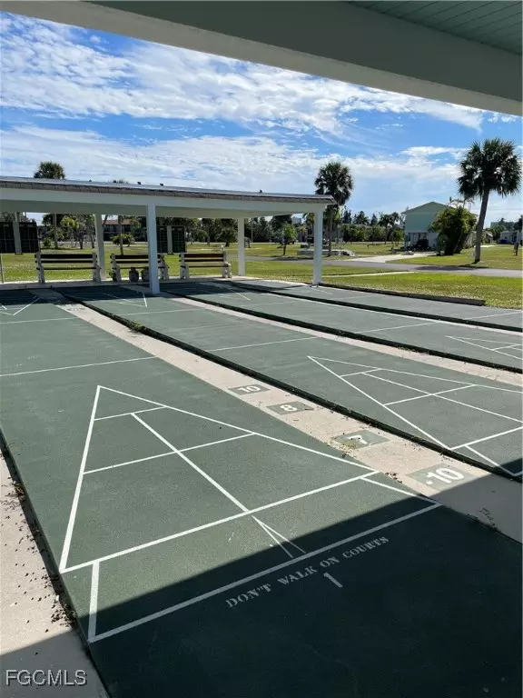 Fort Myers, FL 33908,13681 Ovenbird DR