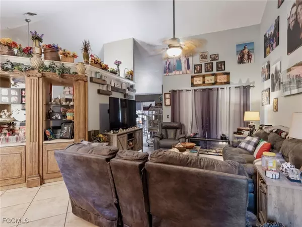 Naples, FL 34117,4740 10th AVE SE