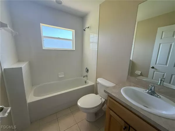 Fort Myers, FL 33905,13441 Caribbean BLVD