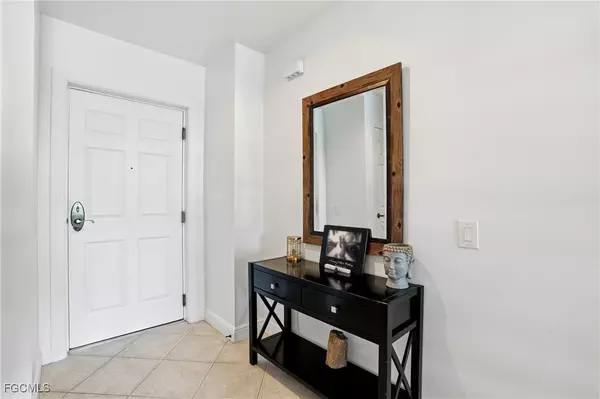 Fort Myers, FL 33916,2743 1st ST #110