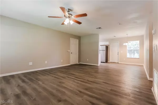 Venice, FL 34293,284 Grove RD