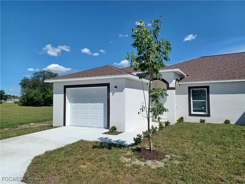 1109 SE 5th CT, Cape Coral, FL 33990