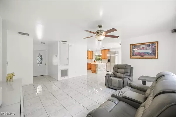 Naples, FL 34120,3340 41st AVE NE