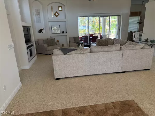 Cape Coral, FL 33914,2605 Beach Pkwy W