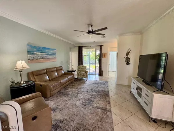 Cape Coral, FL 33909,2536 Laurentina LN