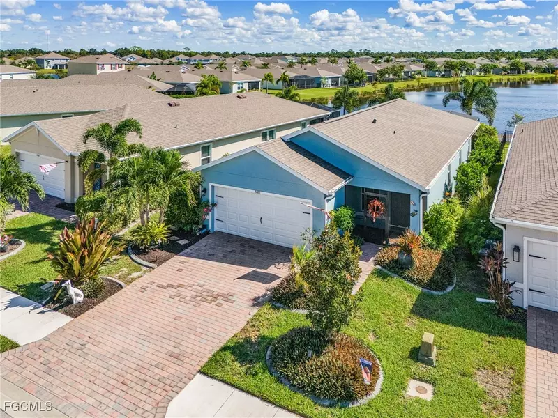 8728 Swell Brooks CT, North Fort Myers, FL 33917