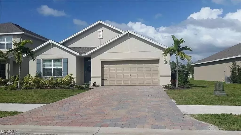 Cape Coral, FL 33909,2625 Manzilla LN