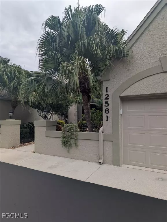 Fort Myers, FL 33908,12561 Kelly Sands WAY #8